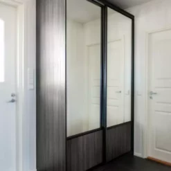 Lakeus Design Oy LAKEUS DESIGN Liukuovikaappi Mittatilauksena 140 X 60 X 250 Cm