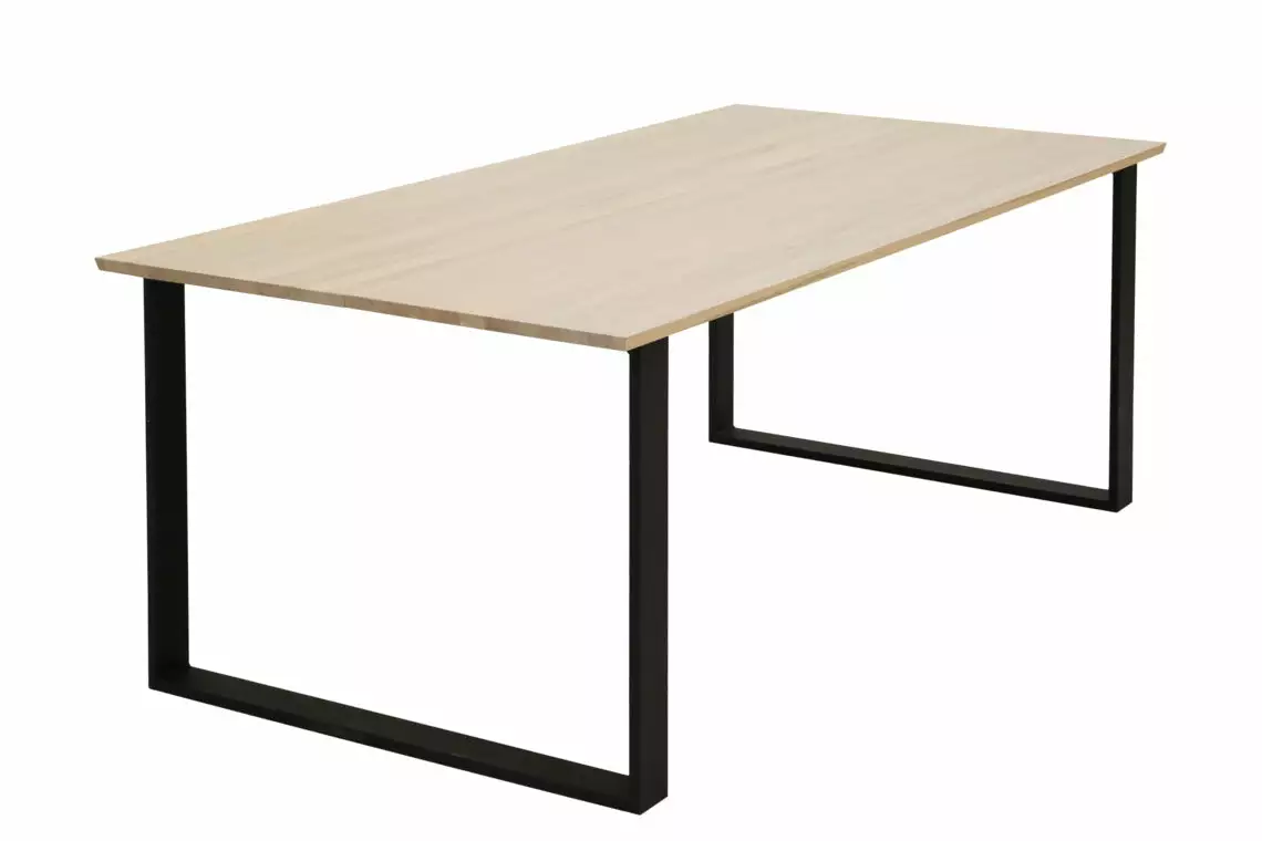 Pohjanmaan Kaluste Oy FOREST Ruokapöytä Tammi 1 Pohjanmaan Kaluste Oy FOREST Ruokapöytä Tammi