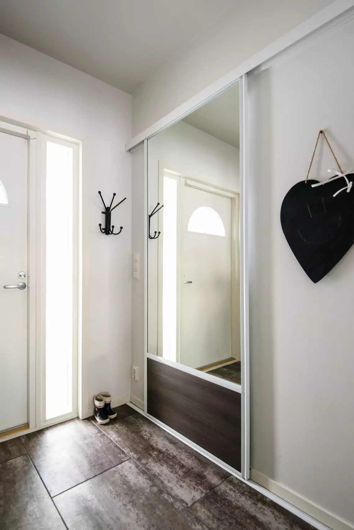 Lakeus Design Oy LAKEUS DESIGN Liukuovi Mittatilauksena 95 X 220 Cm 1 Lakeus Design Oy LAKEUS DESIGN Liukuovi Mittatilauksena 95 X 220 Cm