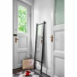 Rowico AB MILFORD Lattiapeili 52 X 180 Cm -Myynti Säilytyskalusteet Milford lattiapeili musta milj1