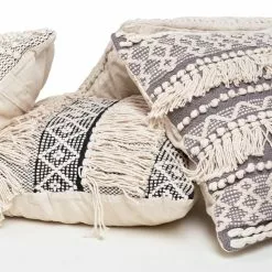 Edessä -Myynti Säilytyskalusteet Riimu tyynyt kaikki