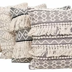 Mattokymppi Oy RIIMU LETTI Koristetyyny 50 X 50 Cm -Myynti Säilytyskalusteet Riimu tyynyt kaikki 2 fe0b4c1d 583e 46b7 aa34 7ea5d1e4e472