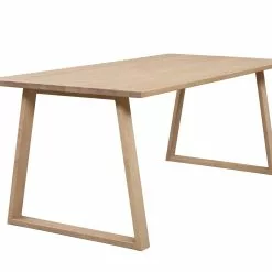 Anttiina Oy SWING Ruokapöytä Puisilla Viistejaloilla